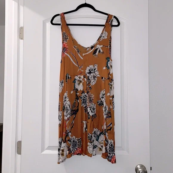 Knot Sisters Dresses | Knot Sisters Knee Length Flowing Floral Dress, Size Small. | Color: Black/Orange | Size: S | Desiraemacias1's Closet